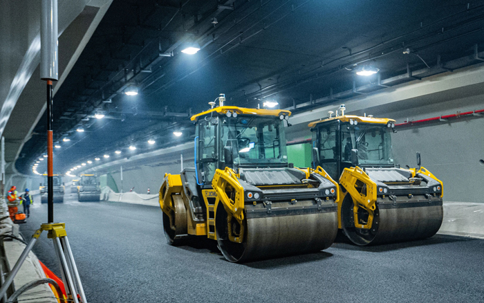 XD135TIV壓路機：智能施工時代的高效利器！